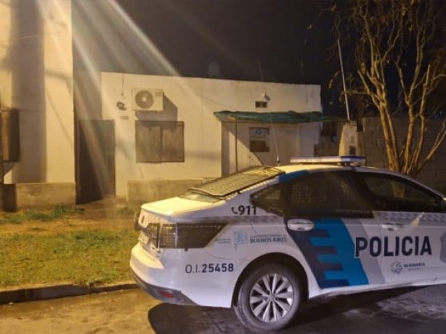 golpe� a su familia e incendi� la casa: est� pr�fugo